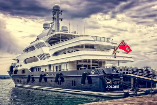 LUXURY YACHT CHARTER VACATIONS